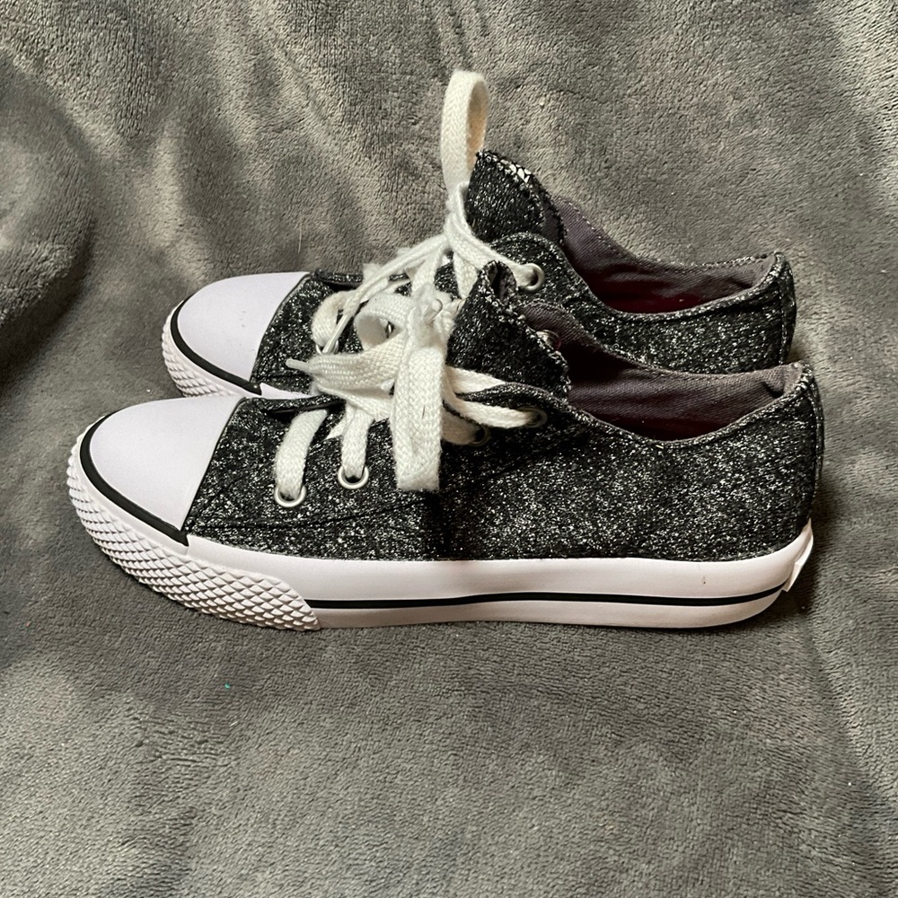 Airwalk Sneakers Shoes Youth Size 1.5 Canvas Black Gray Casual Low Top Lace Up